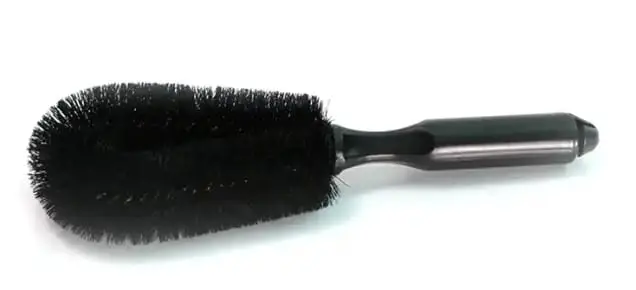 מברשת לניקוי חישוקי רכב